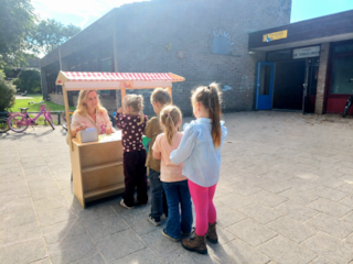 Marktplezier op het schoolplein